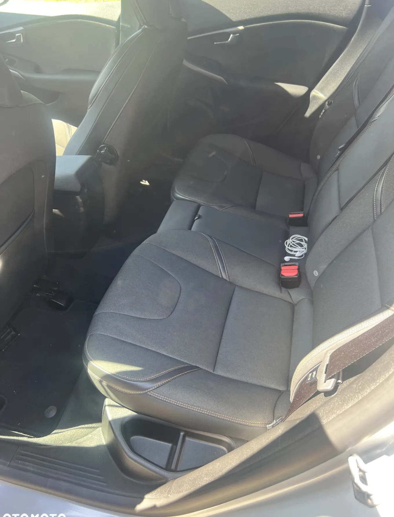 Volvo V40 cena 55000 przebieg: 102600, rok produkcji 2017 z Wronki małe 106